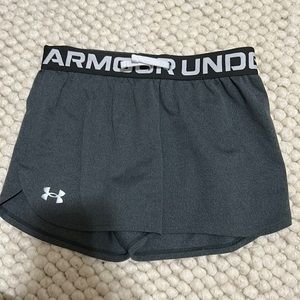 Girls medium grey Under Armour shorts
